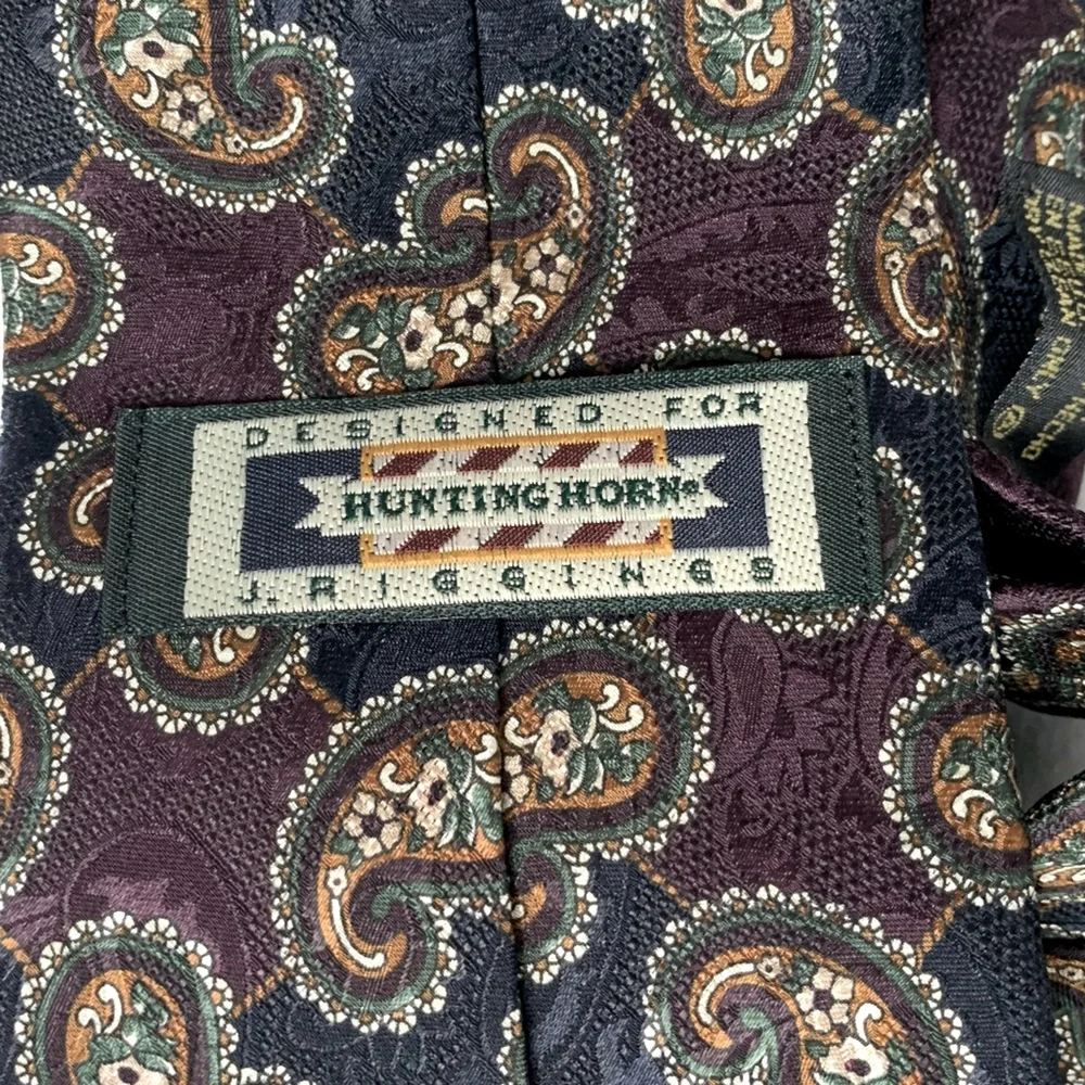 Hunting Horn 100% Silk Paisley Print Tie